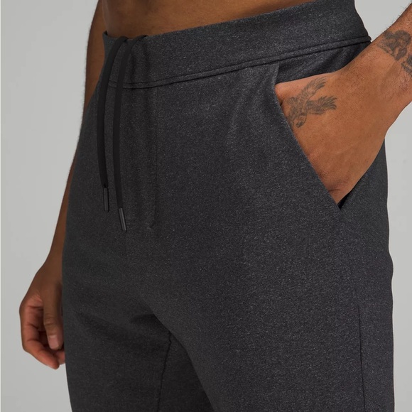 LULULEMON Men Intent Jogger 30" in Heather Black size M - Picture 4 of 6
